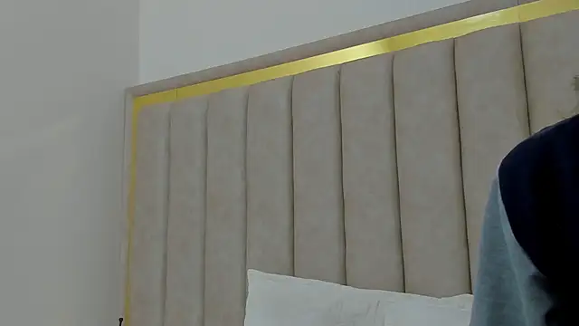 Snapshot of FreyaMoller chatting on October 2025 07:55:01 PM FreyaMoller online show from October 2025 07:55:01 PM