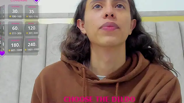 Snapshot of FreyaMoller chatting on November 2025 07:18:02 PM FreyaMoller online show from November 2025 07:18:02 PM