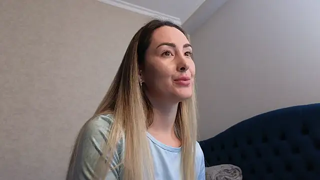 kimmie meow online show from March 2025 06:53:02 PM