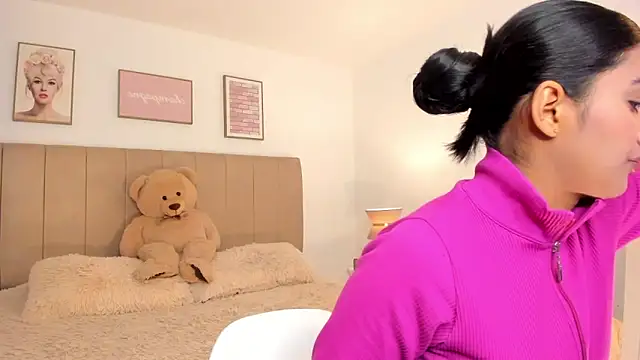 Snapshot of Kimm_khalifa chatting on March 2025 03:37:02 PM Kimm khalifa online show from March 2025 03:37:02 PM