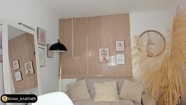 Snapshot of Kimm_khalifa chatting on March 2025 09:37:01 PM Kimm khalifa online show from March 2025 09:37:01 PM