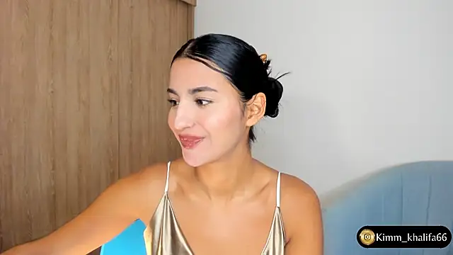 Snapshot of Kimm_khalifa chatting on March 2025 09:05:02 PM Kimm khalifa online show from March 2025 09:05:02 PM