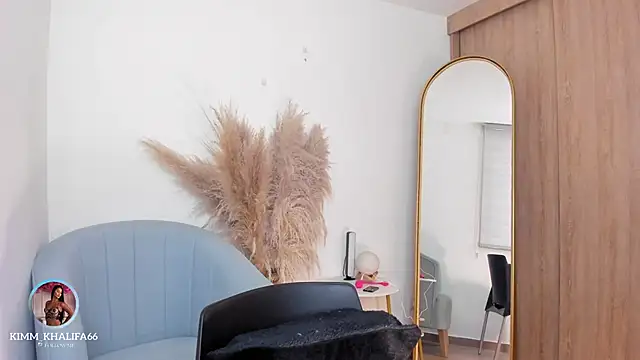 Snapshot of Kimm_khalifa chatting on October 2025 10:19:02 PM Kimm khalifa online show from October 2025 10:19:02 PM