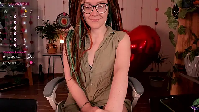 alisahug online show from February 2025 04:28:01 PM