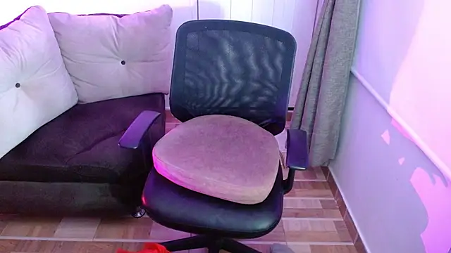 milfrousse online show from October 2025 10:02:02 AM