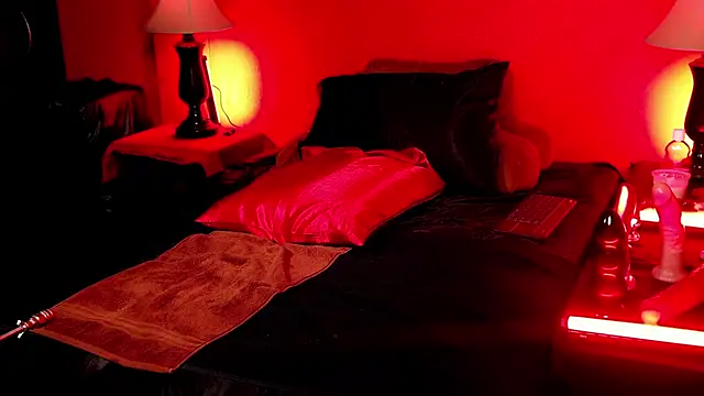 JenniferCD online show from September 2025 05:48:01 PM