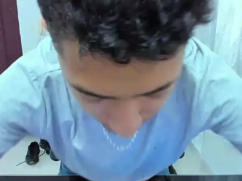 Chandler ken online show from October 2025 02:29:01 AM