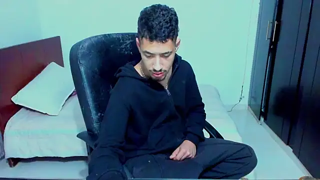 Chandler ken online show from February 2026 02:53:01 AM