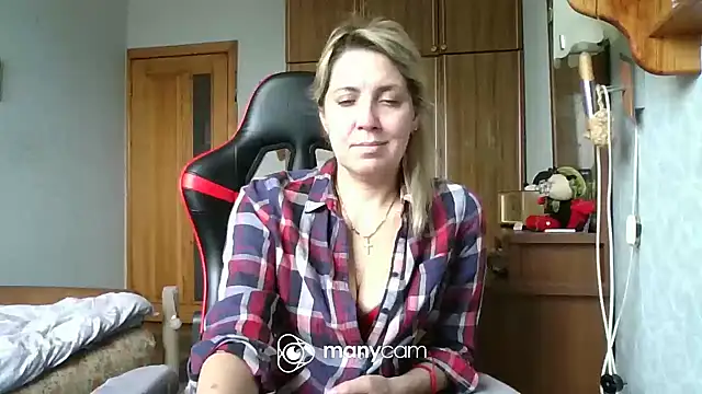 IrinaB1 online show from January 2025 10:16:02 AM