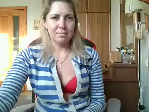 IrinaB1 online show from February 2025 01:41:01 PM