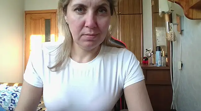 IrinaB1 online show from February 2025 02:01:01 PM