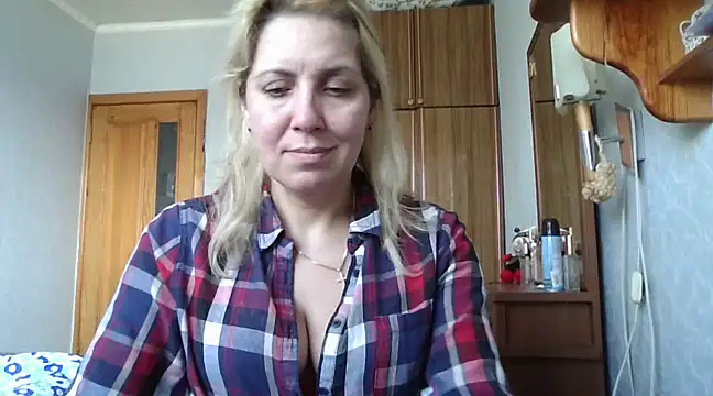 IrinaB1 online show from February 2025 11:02:02 AM