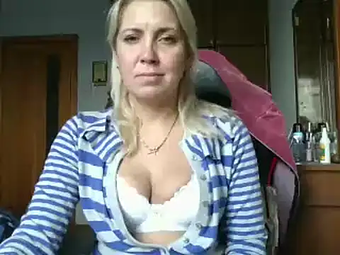 IrinaB1 online show from October 2025 05:50:01 AM