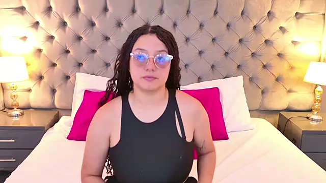 SamantaG online show from January 2026 02:08:02 PM