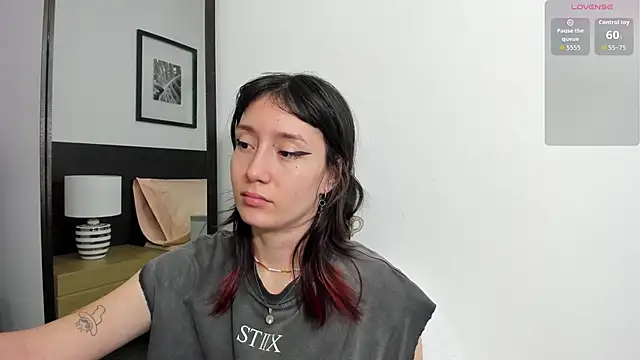 lizzy davis 1 online show from November 2025 04:00:02 AM