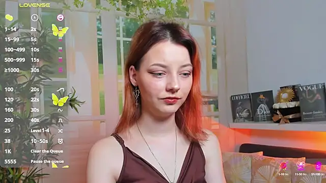 Snapshot of pretty_little_thing chatting on March 2025 10:02:02 PM pretty little thing online show from March 2025 10:02:02 PM