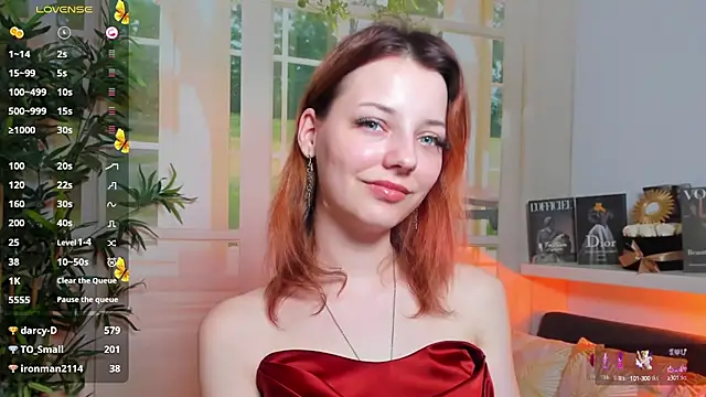 Snapshot of pretty_little_thing chatting on March 2025 01:30:02 AM pretty little thing online show from March 2025 01:30:02 AM