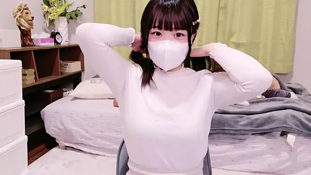 Mia--meow online show from February 2025 12:28:01 PM