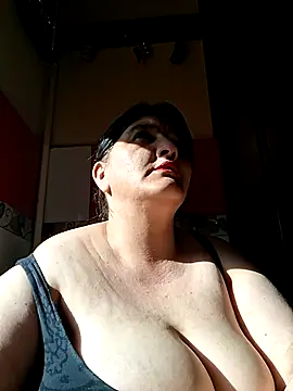Snapshot of SexyNicool35 chatting on April 2026 06:16:02 AM SexyNicool35 online show from April 2026 06:16:02 AM