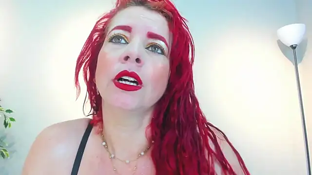 Snapshot of HannaBrave chatting on February 2026 12:15:02 PM HannaBrave online show from February 2026 12:15:02 PM