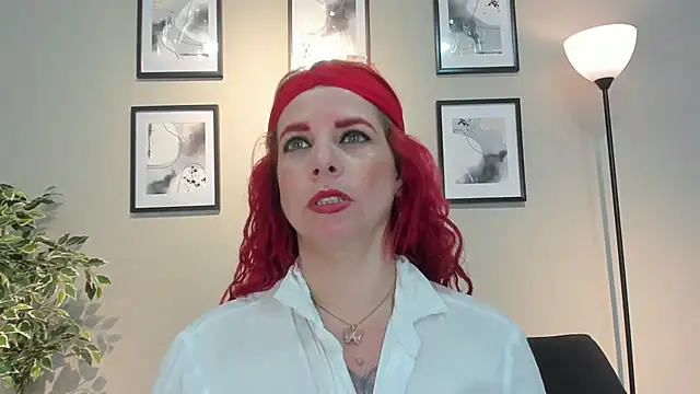 Snapshot of HannaBrave chatting on February 2026 07:23:01 PM HannaBrave online show from February 2026 07:23:01 PM