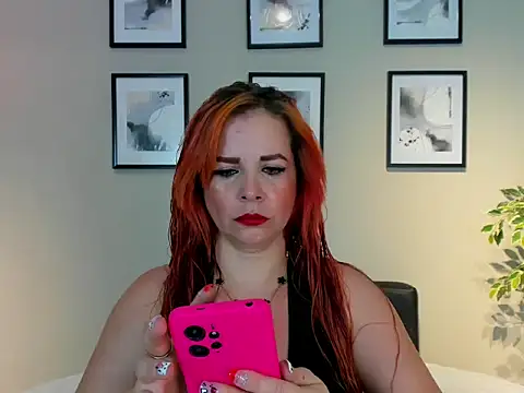 Snapshot of HannaBrave chatting on March 2026 07:17:01 PM HannaBrave online show from March 2026 07:17:01 PM