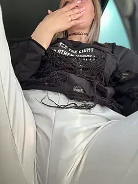 Snapshot of Crazy-Rosa chatting on March 2025 09:48:02 AM Crazy-Rosa online show from March 2025 09:48:02 AM