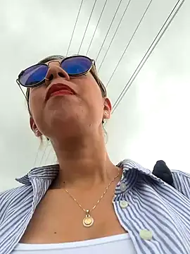 Snapshot of Cata_Office-12 chatting on December 2024 05:10:01 PM Cata Office-12 online show from December 2024 05:10:01 PM