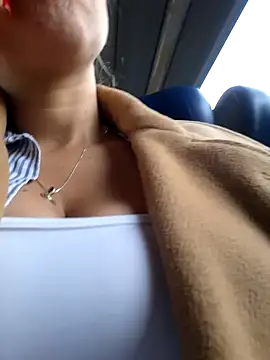 Snapshot of Cata_Office-12 chatting on December 2024 09:31:02 PM Cata Office-12 online show from December 2024 09:31:02 PM