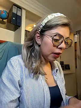 Snapshot of Cata_Office-12 chatting on December 2024 03:15:01 PM Cata Office-12 online show from December 2024 03:15:01 PM