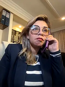 Snapshot of Cata_Office-12 chatting on January 2025 04:59:01 PM Cata Office-12 online show from January 2025 04:59:01 PM