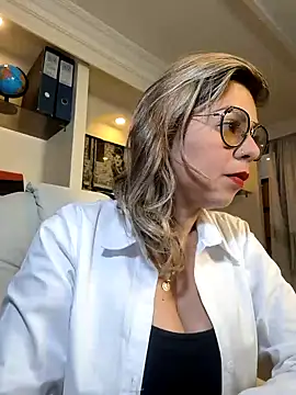 Snapshot of Cata_Office-12 chatting on January 2025 03:08:02 PM Cata Office-12 online show from January 2025 03:08:02 PM