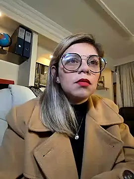 Snapshot of Cata_Office-12 chatting on January 2025 08:37:02 PM Cata Office-12 online show from January 2025 08:37:02 PM