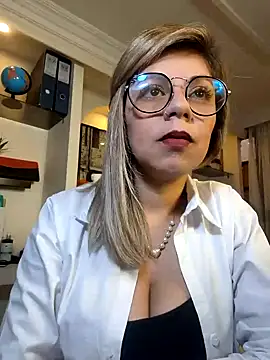 Snapshot of Cata_Office-12 chatting on January 2025 02:25:02 PM Cata Office-12 online show from January 2025 02:25:02 PM