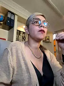 Snapshot of Cata_Office-12 chatting on January 2025 04:12:02 PM Cata Office-12 online show from January 2025 04:12:02 PM