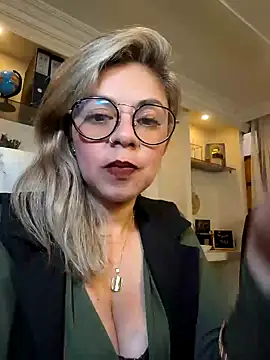 Snapshot of Cata_Office-12 chatting on January 2025 05:31:02 PM Cata Office-12 online show from January 2025 05:31:02 PM