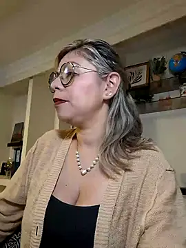 Snapshot of Cata_Office-12 chatting on January 2025 02:36:01 PM Cata Office-12 online show from January 2025 02:36:01 PM