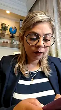 Snapshot of Cata_Office-12 chatting on January 2025 07:43:01 PM Cata Office-12 online show from January 2025 07:43:01 PM