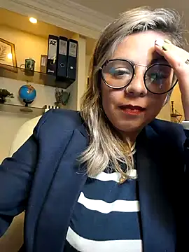 Snapshot of Cata_Office-12 chatting on February 2025 05:31:01 PM Cata Office-12 online show from February 2025 05:31:01 PM