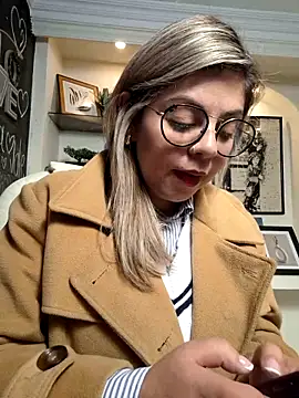 Snapshot of Cata_Office-12 chatting on March 2025 02:23:01 PM Cata Office-12 online show from March 2025 02:23:01 PM