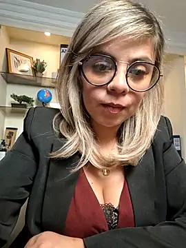 Snapshot of Cata_Office-12 chatting on March 2025 08:19:01 PM Cata Office-12 online show from March 2025 08:19:01 PM