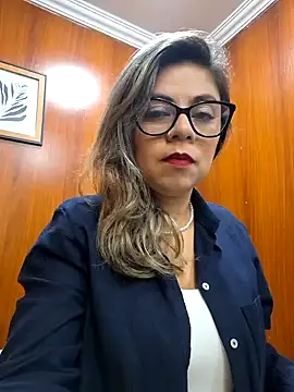 Snapshot of Cata_Office-12 chatting on September 2025 08:20:01 PM Cata Office-12 online show from September 2025 08:20:01 PM