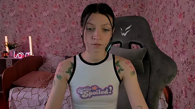 Lolly Haze online show from November 2025 04:23:02 AM