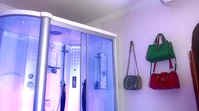 Snapshot of sexy-luna-star-ts chatting on November 2025 10:43:02 PM sexy-luna-star-ts online show from November 2025 10:43:02 PM