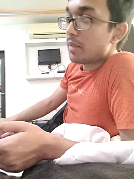 Snapshot of THE_NAKED_BOY chatting on March 2025 03:53:02 AM THE NAKED BOY online show from March 2025 03:53:02 AM