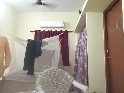 Snapshot of THE_NAKED_BOY chatting on October 2025 07:22:01 AM THE NAKED BOY online show from October 2025 07:22:01 AM