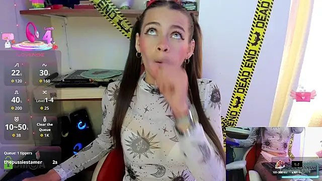 sweetlittlelisa online show from October 2025 07:45:02 PM