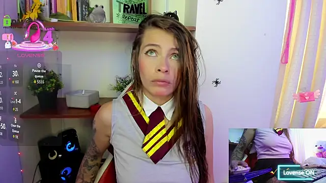 sweetlittlelisa online show from October 2025 08:20:02 PM