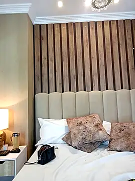 MonicaMoret online show from March 2025 03:38:02 PM