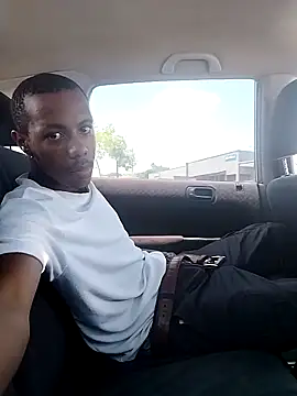 Snapshot of bobzerr chatting on February 2026 10:30:01 AM bobzerr online show from February 2026 10:30:01 AM